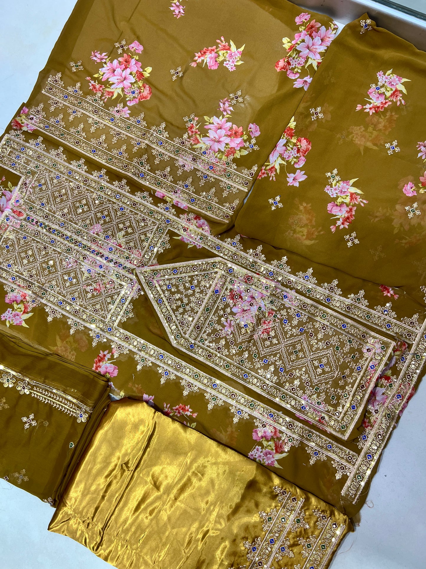 Balochi Dress D#23 Jurjat Front