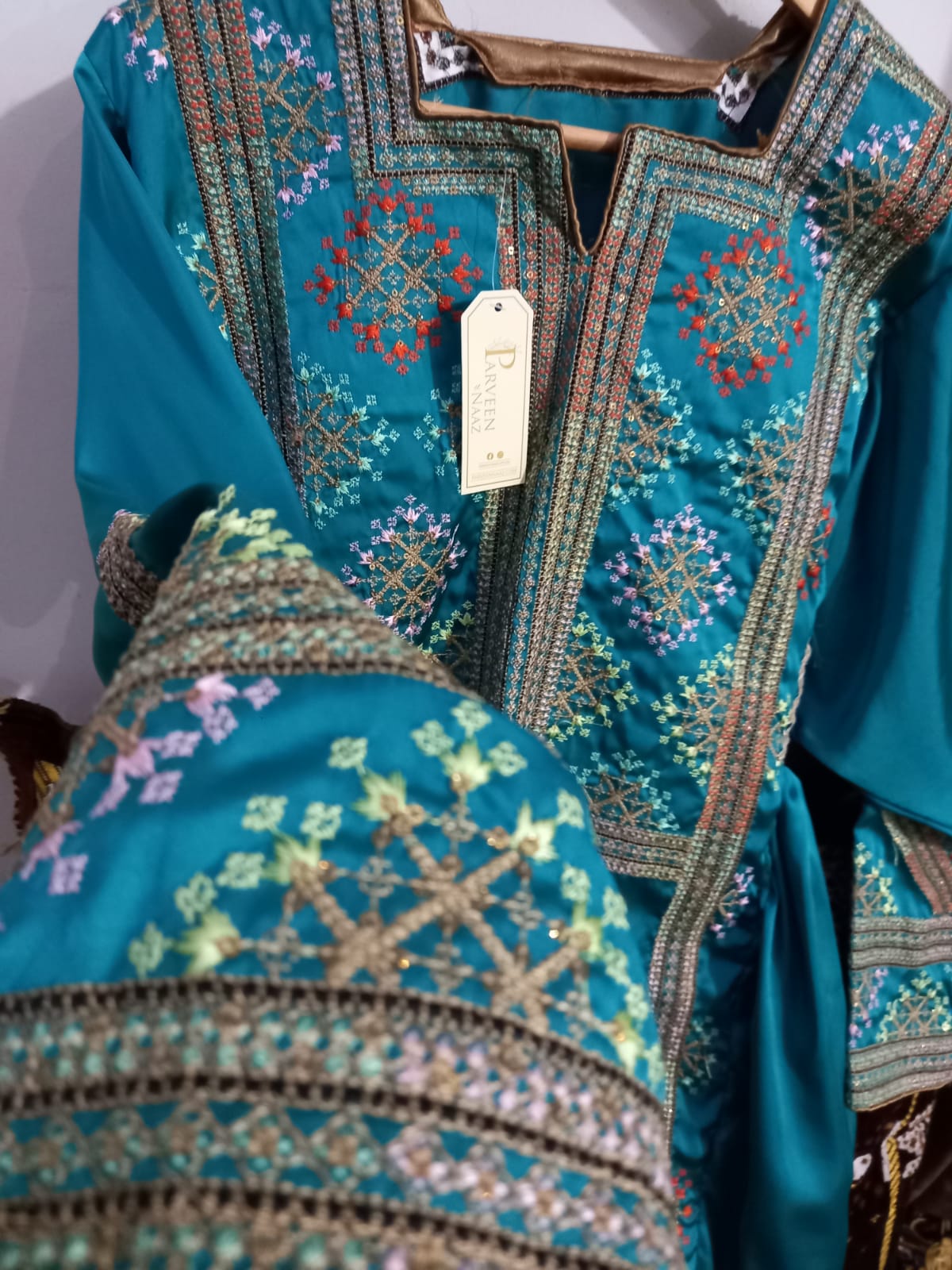 Balochi Kurta Ferozi 3-Piece  (Unstitched/Stitched Both Available)